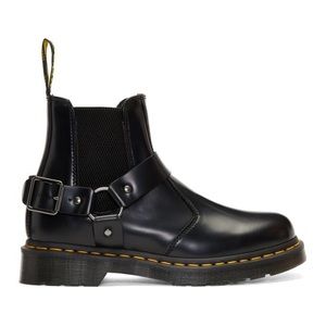 SUPER CUTE DOC MARTEN WILCOX BOOTS